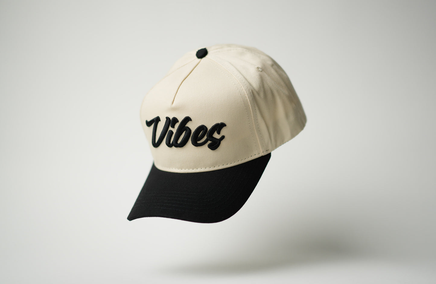 Vibes Signature Hat | Cream